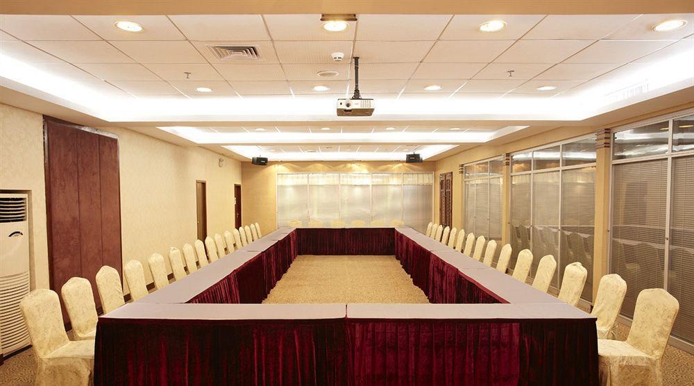 Warm Yes Business Hotel Guangzhou Exterior photo