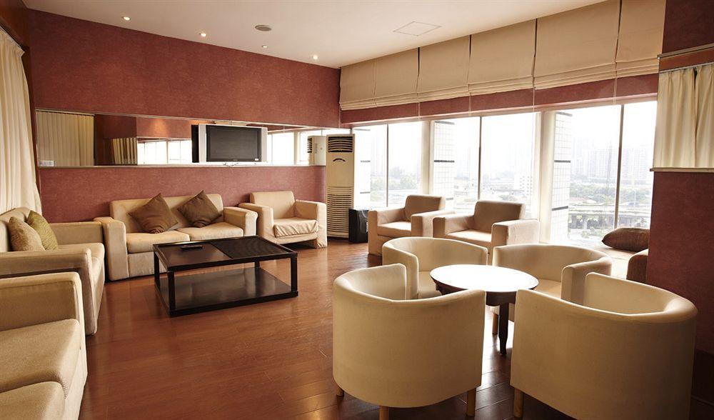 Warm Yes Business Hotel Guangzhou Exterior photo