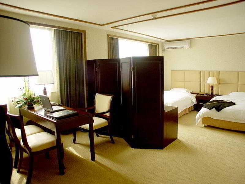 Warm Yes Business Hotel Guangzhou Room photo